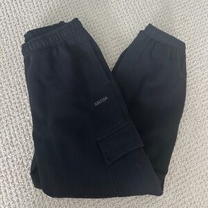 Aritzia Sweatfleece Cargo Sweatpants (Cuffed)